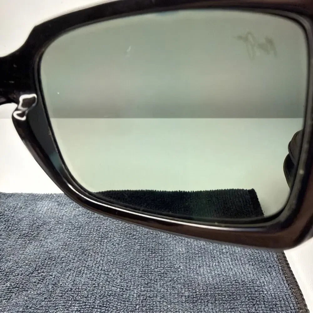 MAUI JIM BAMBOO MJ 104-17 GLOSS BLACK WITH NEUTRAL GRAY POLARIZED SUNGLASSES
